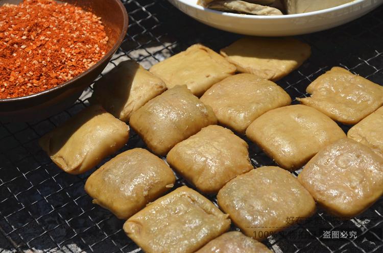 贵州特产毕节特色小吃美食大方龙手撕豆腐烙锅臭豆腐烧烤碱豆干