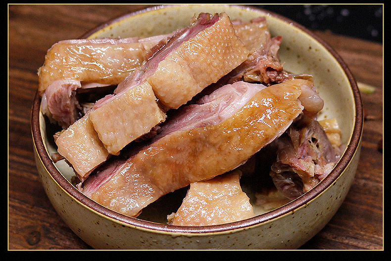 整只农家风干咸鸭特产板鸭腊鸭手工腌制腊肉腊味