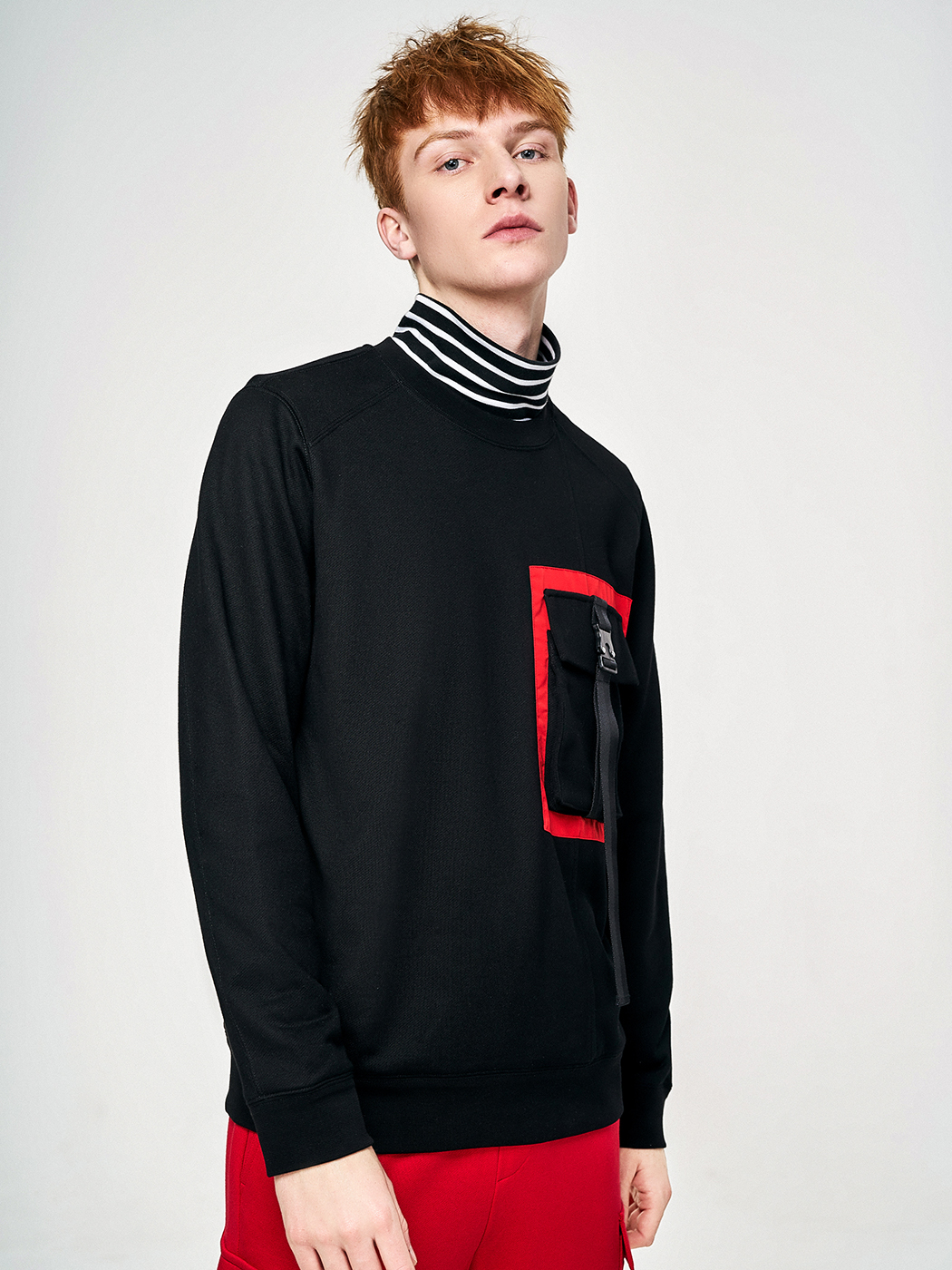 trendiano口袋拼接套头卫衣男士卫衣