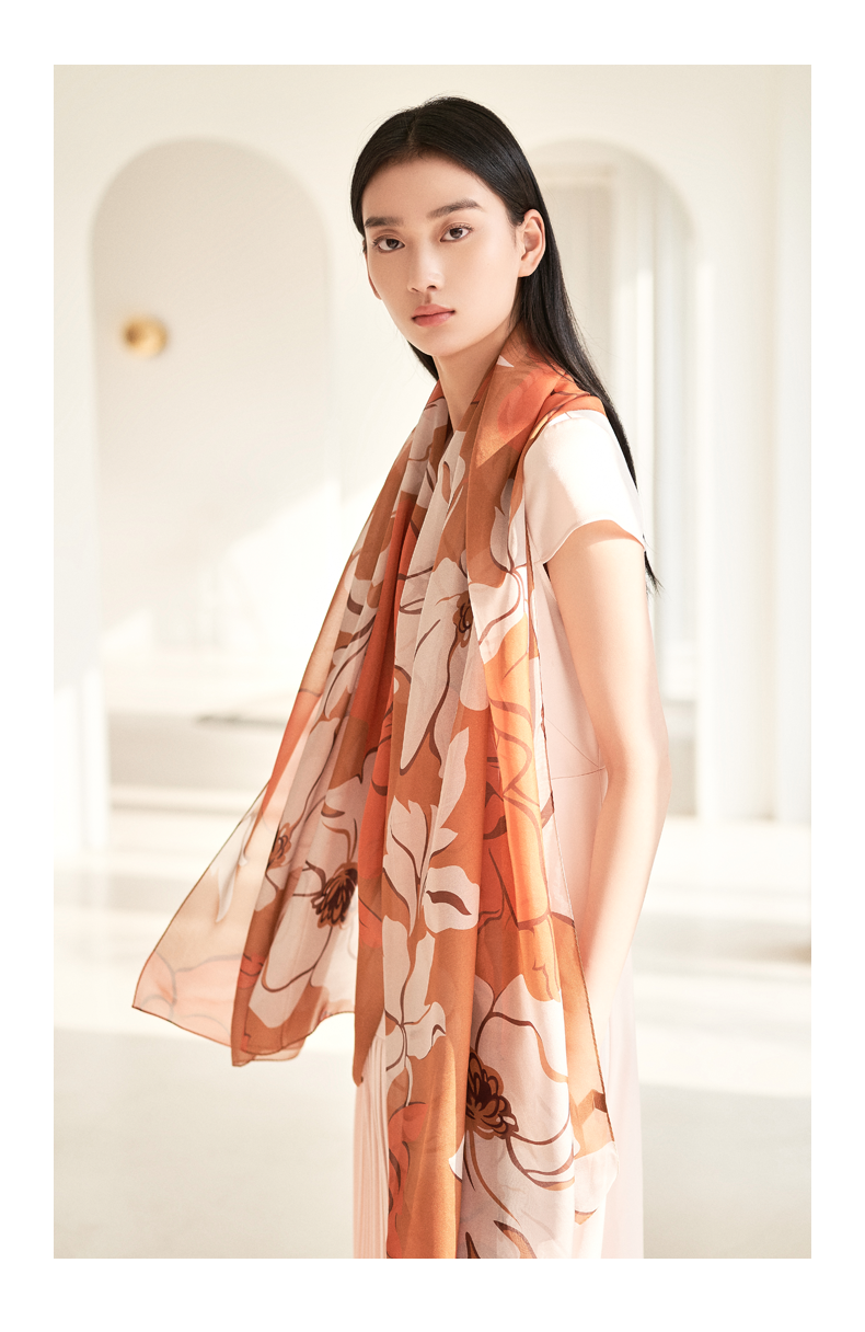 wensli/万事利新款春夏桑蚕丝真丝长巾纱巾时尚百搭女士丝巾-花辰
