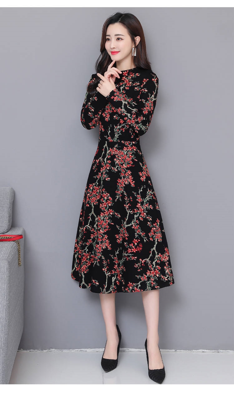 春天穿的连衣裙中年人春秋装长袖妈妈30-40岁50女装装大码宽松显瘦中