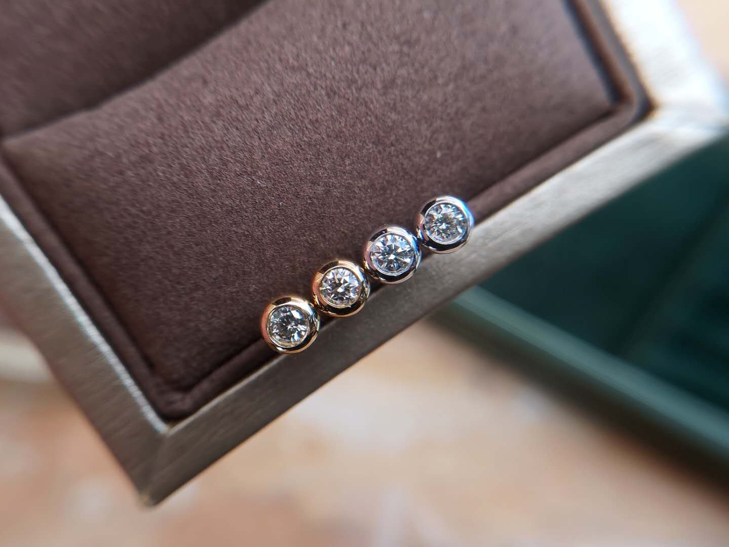 佰黛18k金包镶10分15分泡泡钻石白k金耳钉男女单只玫瑰金耳骨钉 拧