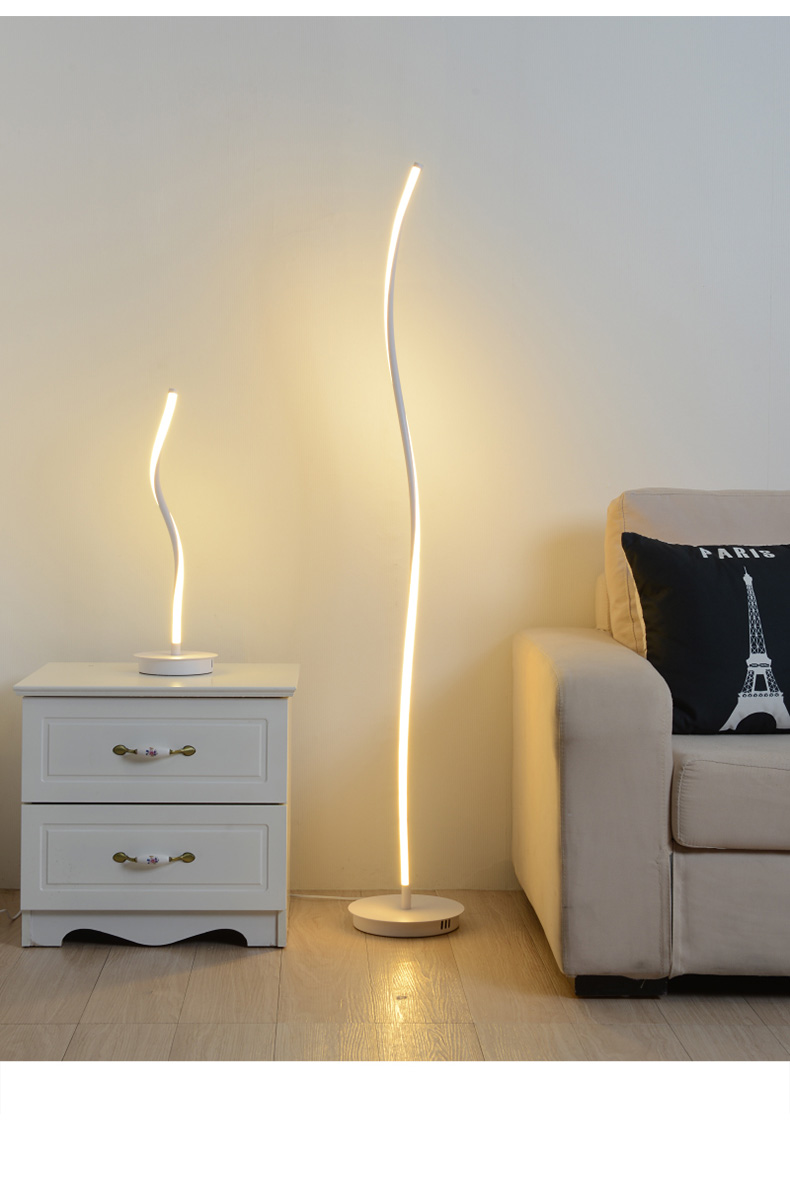 极简落地灯客厅创意个性卧室氛围灯北欧简约现代闪电客led立式落地