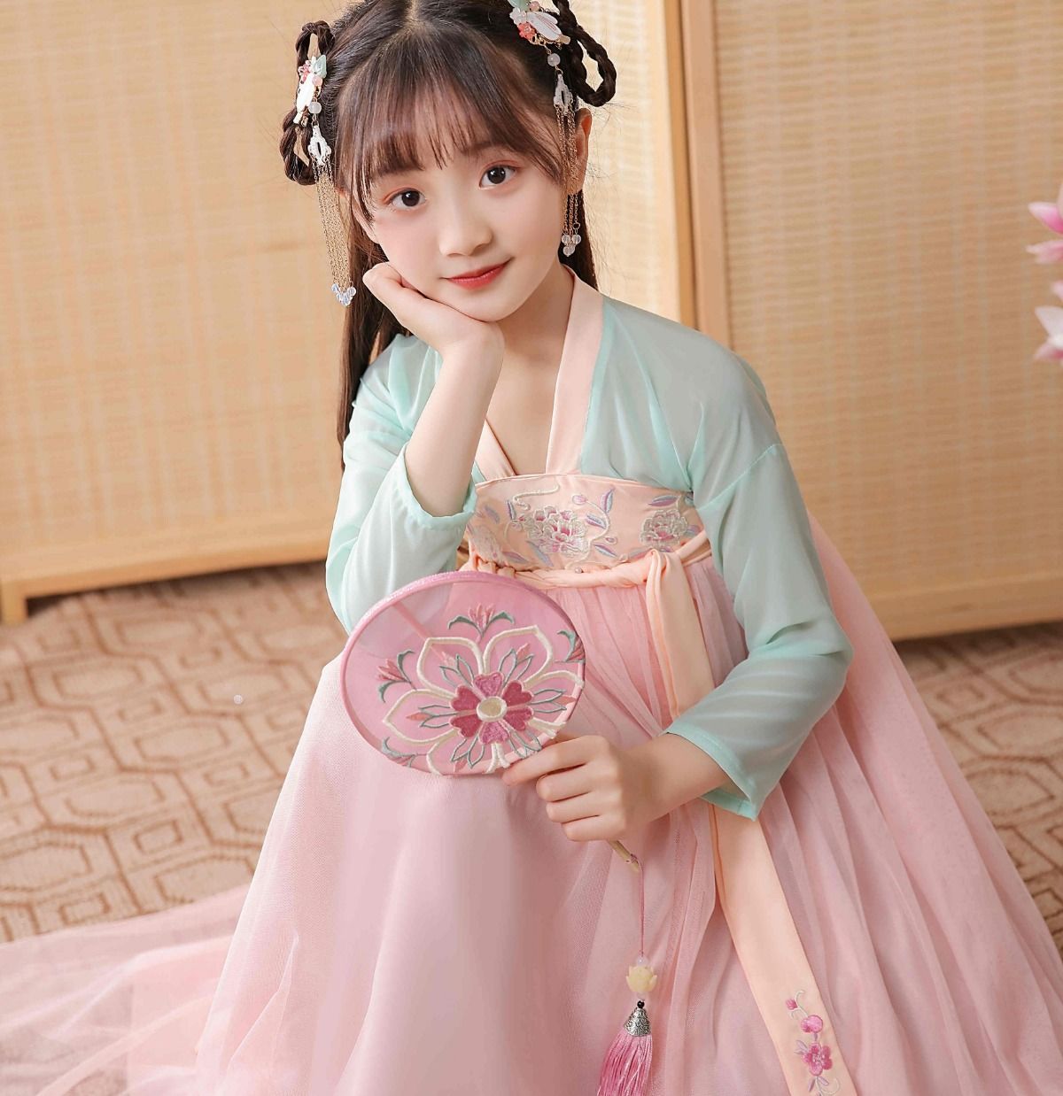 儿童汉服女童古装新款齐胸襦裙刺绣仙女纱裙粉色浅绿色上衣粉色纱裙