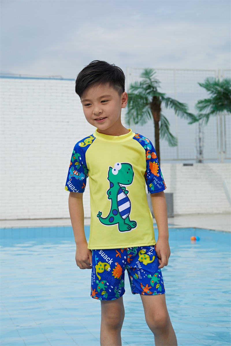 儿童泳衣男童童分体游泳衣男孩宝宝卡通平角速干温泉泳装