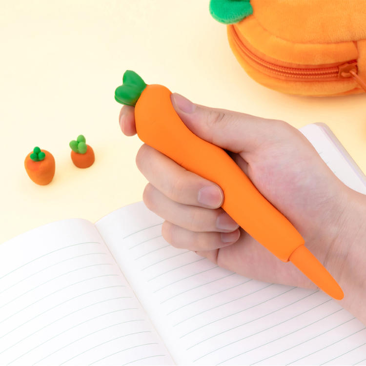 文具创意可爱软绵绵胡萝卜减压中性笔0.