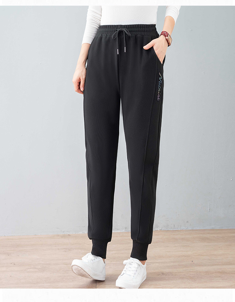 妈妈运动裤春秋大码女裤2021新款中年女士宽松休闲长裤束脚卫裤