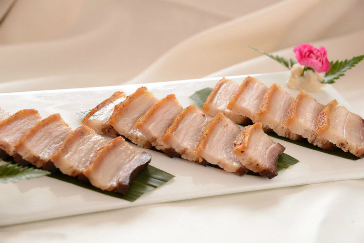 正宗广东特产黄金脆皮烧肉卤五花肉化皮烧腊粤菜美食新鲜烤肉