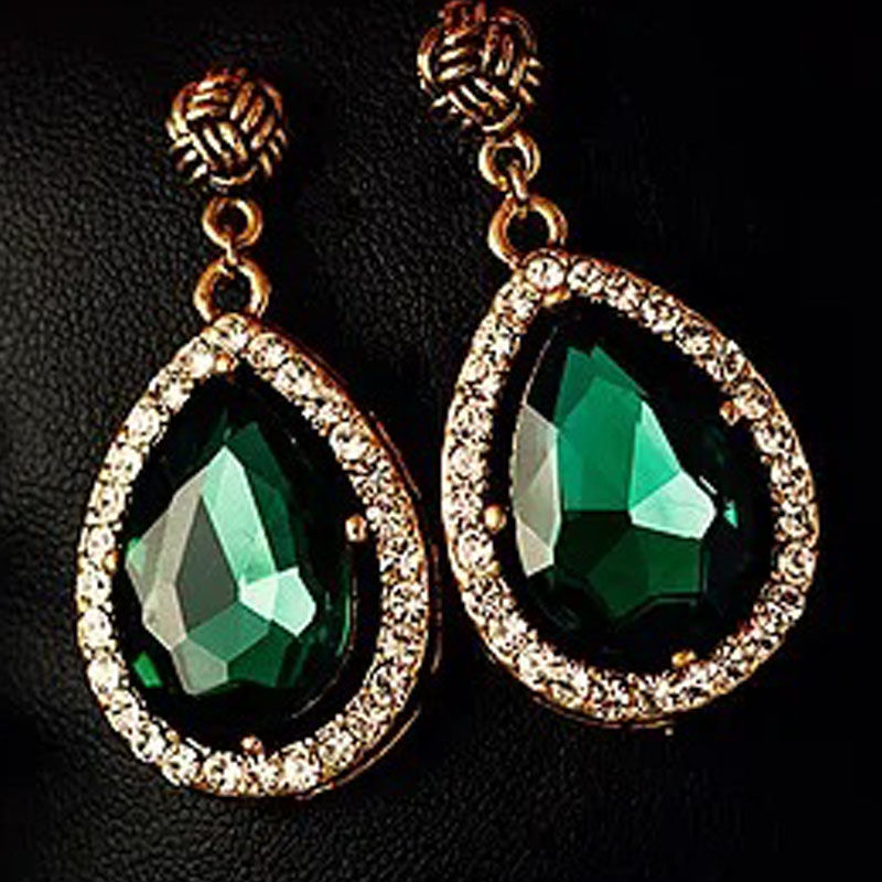 营销工具随机发彩色钻石项链吊坠时尚饰品多种颜色可选女生穿搭配饰