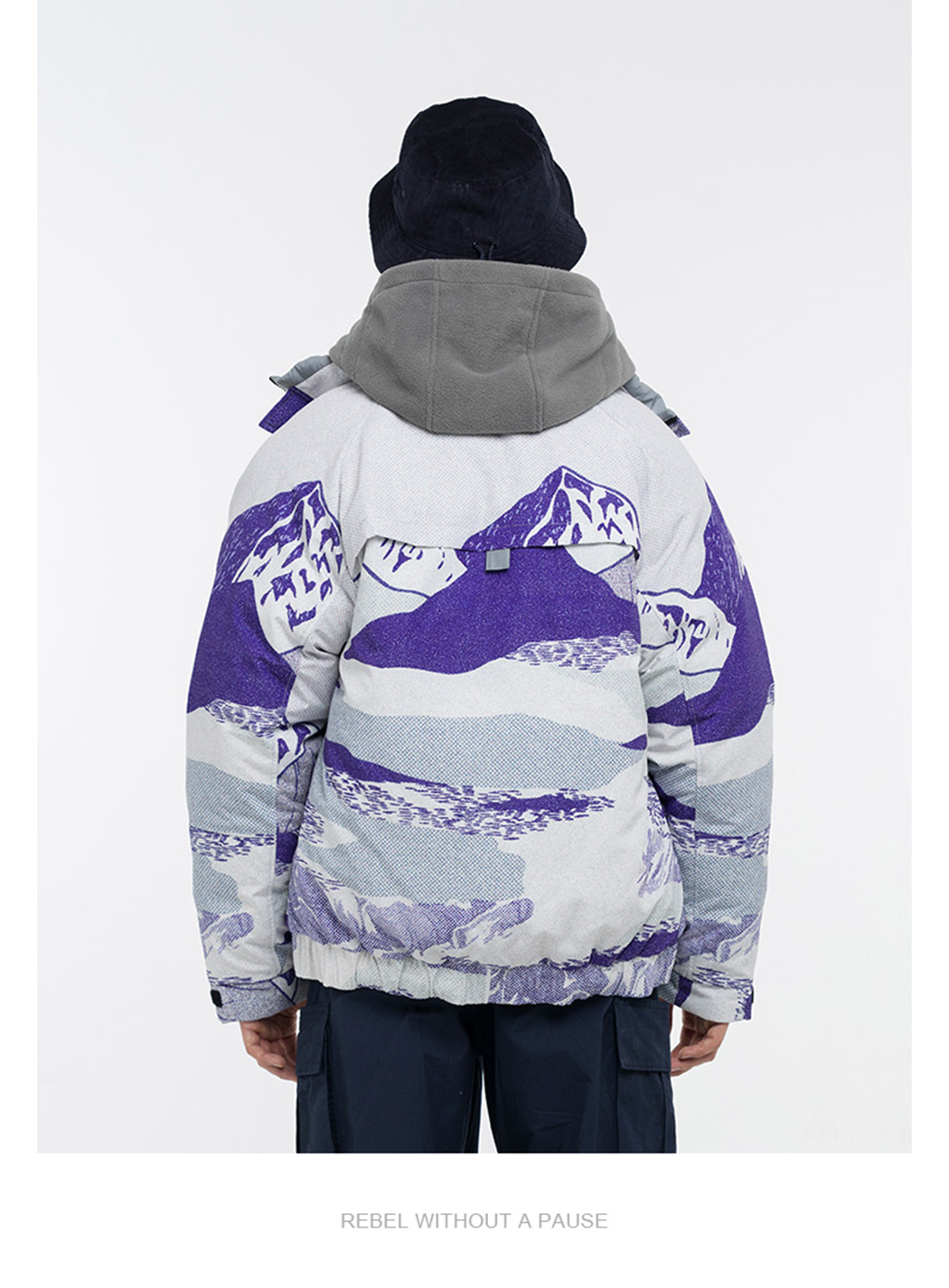 dusty 满版印花羽绒服