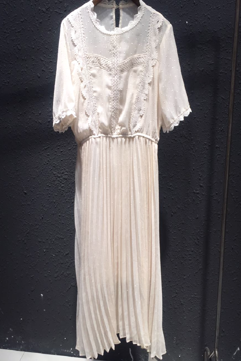 7号 inpose线下同款温婉公主风百褶清新素色连衣裙