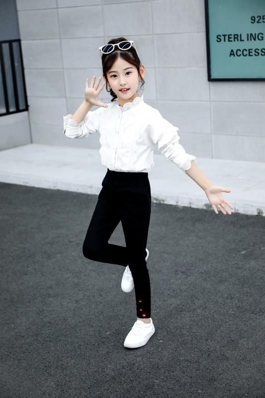 送礼物女童裤子2020春秋冬新款时尚小女孩洋气修身直弹长裤女五星纽扣