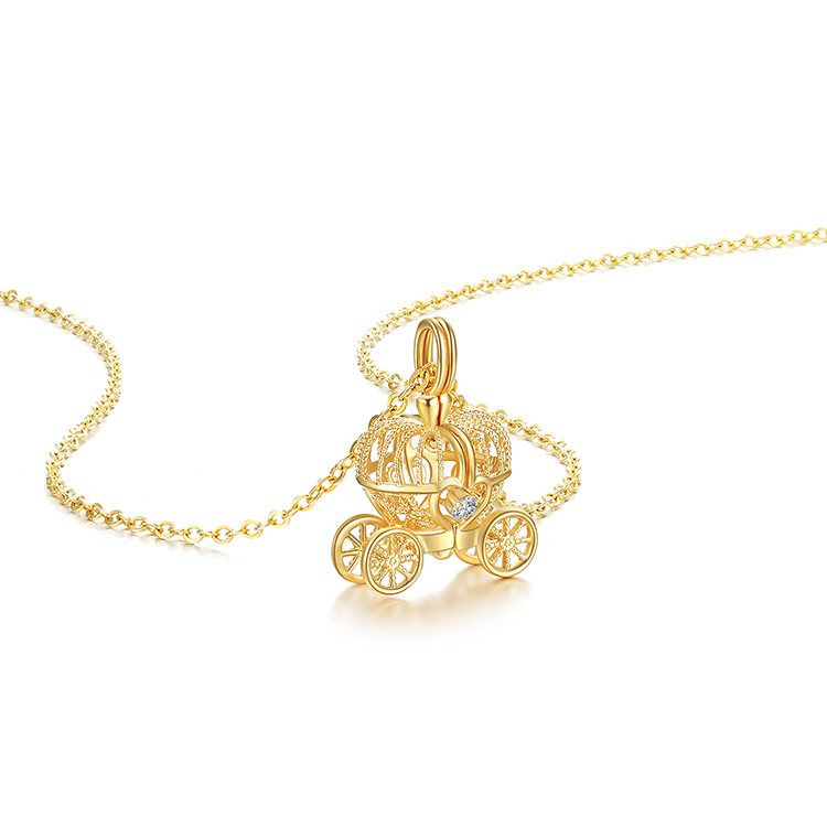 佐卡伊18k钻石吊坠项链南瓜马车镂空钻石吊坠