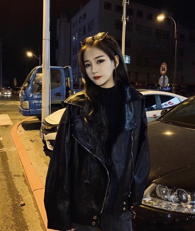 精社会女黑色秋冬快手巨婴同款帅气长袖机车pu皮衣夹克外套