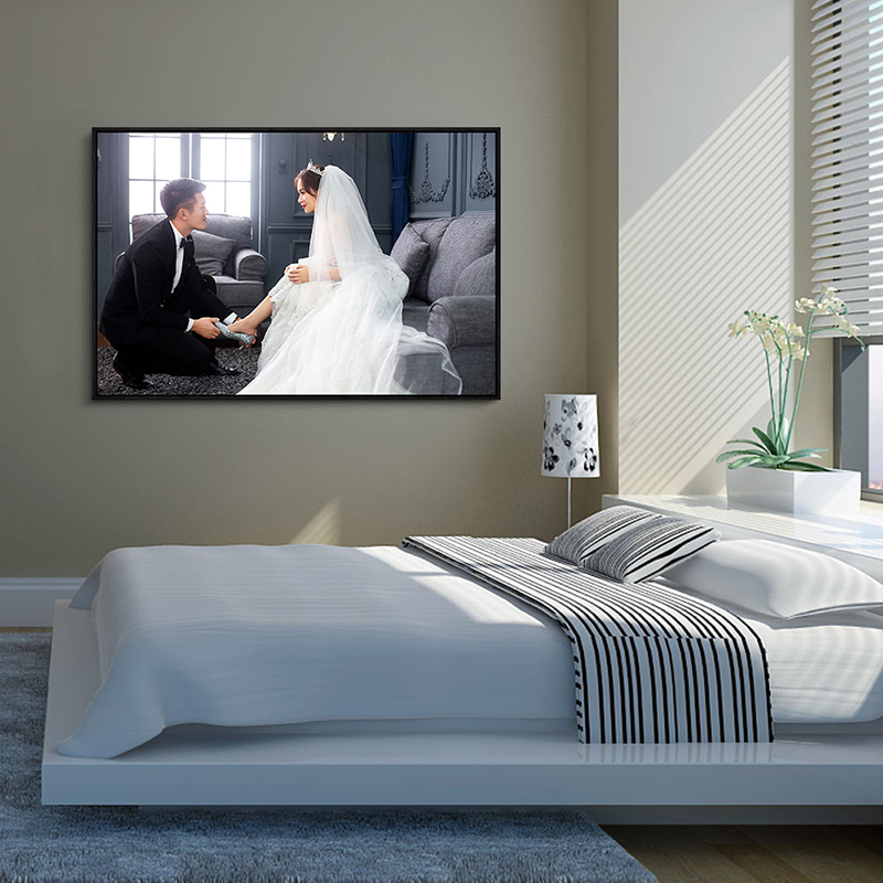 婚纱照挂床头的左侧图图片