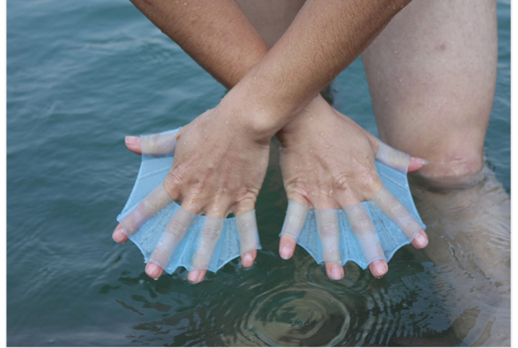 浮潜硅胶游泳装备划水掌手蹼成人半掌儿童游泳手噗自由泳手套手璞