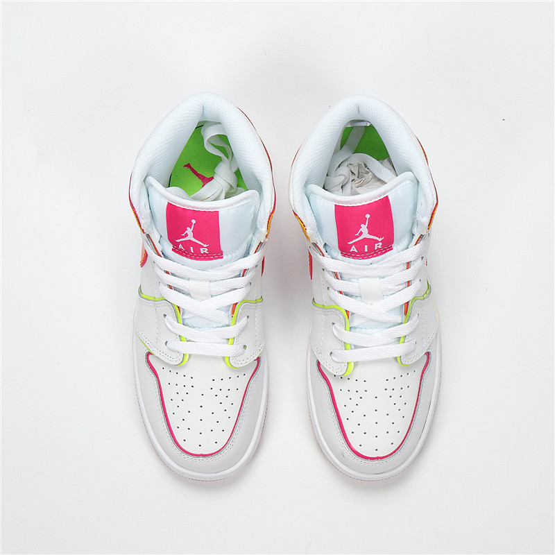 jordan1aj1白黄粉糖果女子中帮运动休闲篮球板鞋跑步鞋cv4611100
