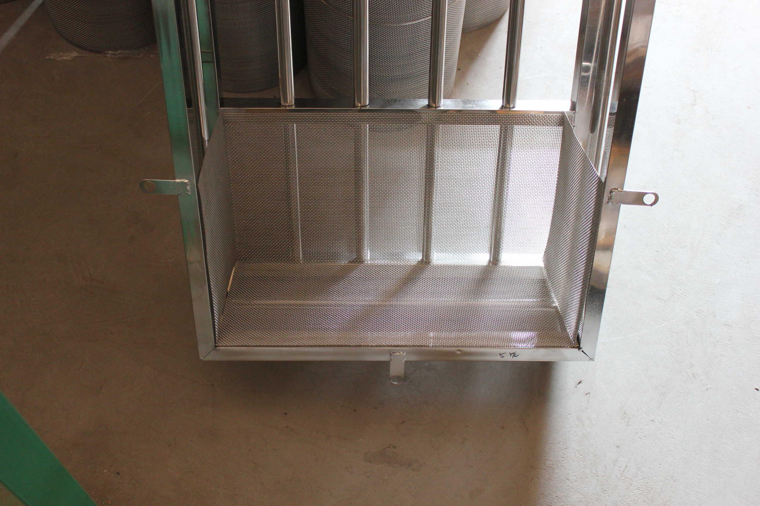 阳台花架不锈钢防盗窗垫板垫子防护防盗垫板花盆盆栽垫板