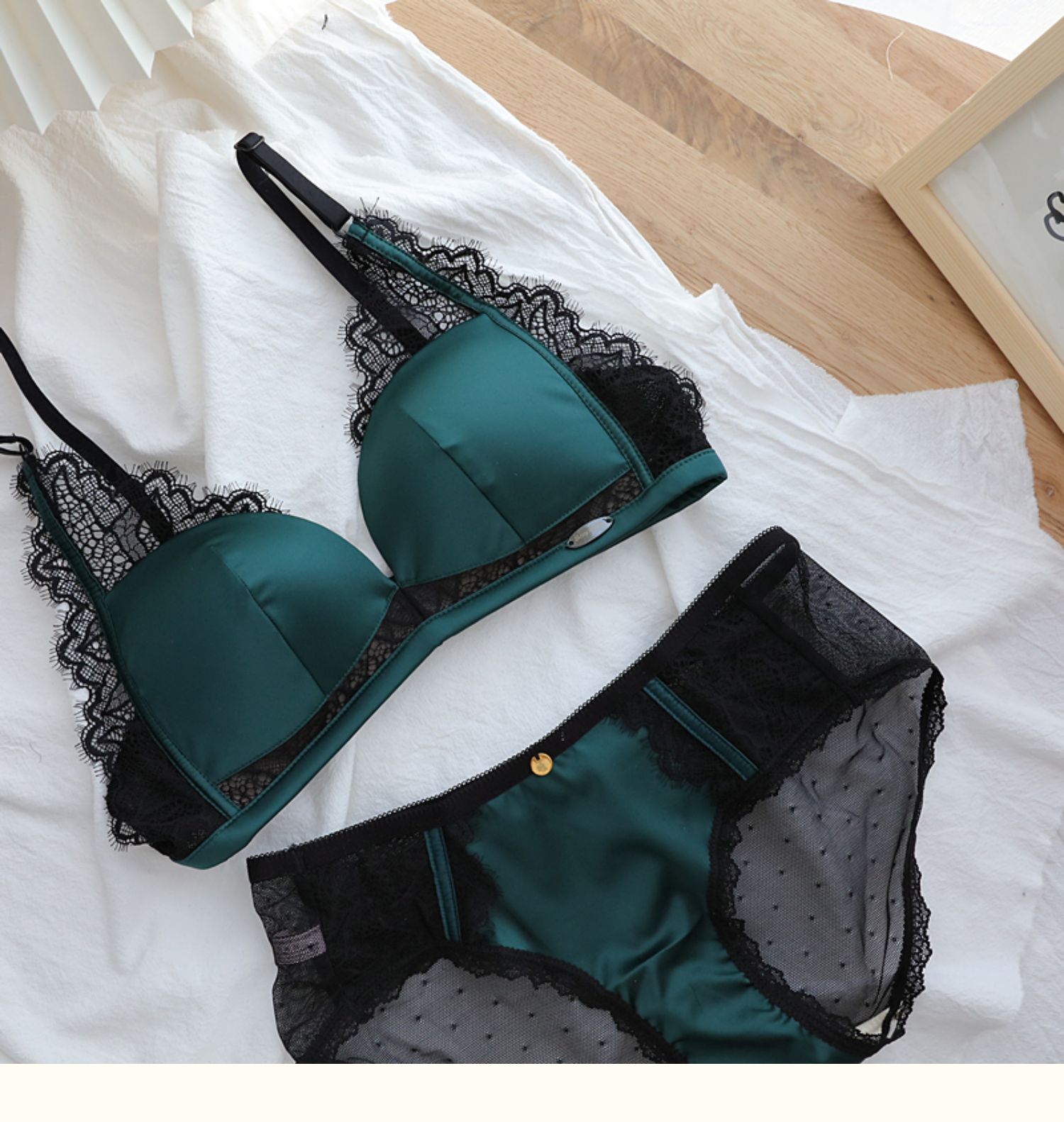 丝质缎面性感睫毛蕾丝内衣成熟魅力中薄杯无钢圈无痕小胸套装