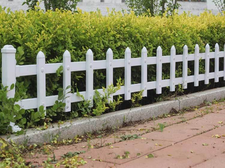 pvc护栏塑钢围墙草坪栅栏花园庭院绿化带围栏学校社区隔离栏围挡白色