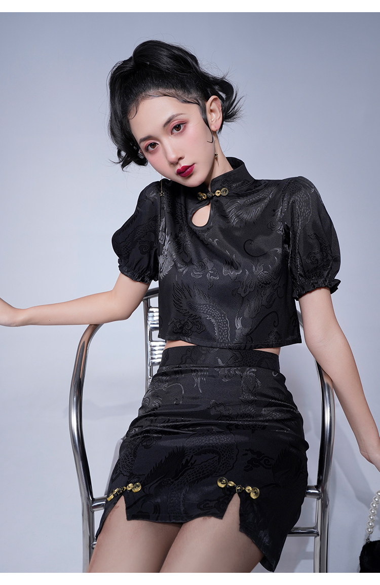 筱姿2022年春季新款国潮暗黑风龙纹提花改良旗袍套装性感纯欲小个子