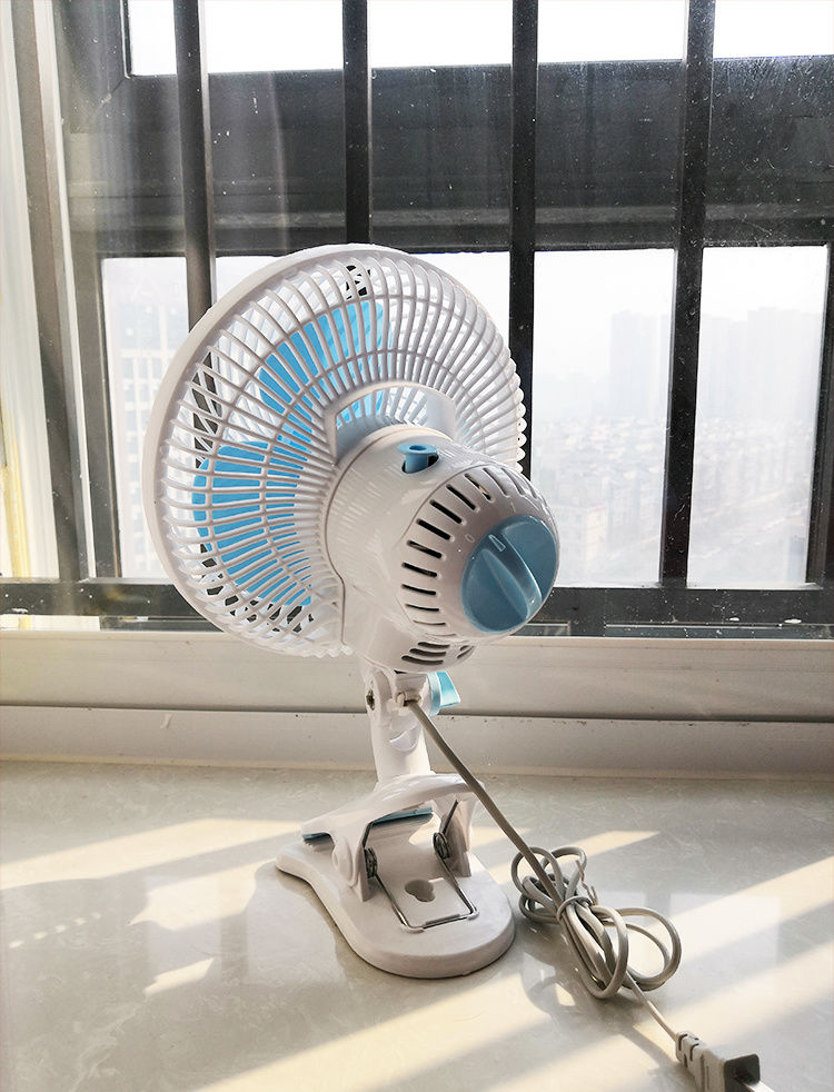 小电风扇家用卧室小型宿舍静音小学生台式床上便携式上课迷你房间