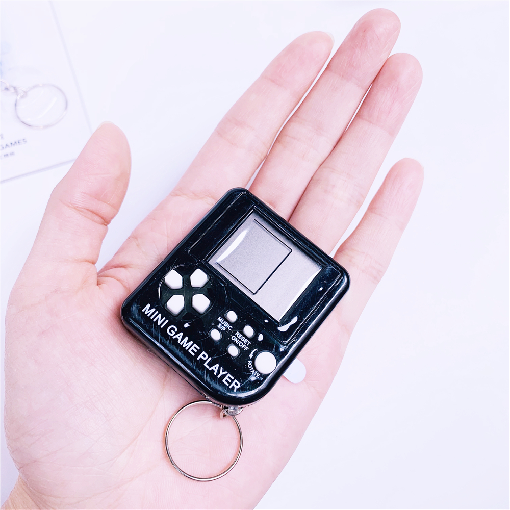 miniso 迷你复古游戏机 可做挂件钥匙扣可玩游戏 黄色
