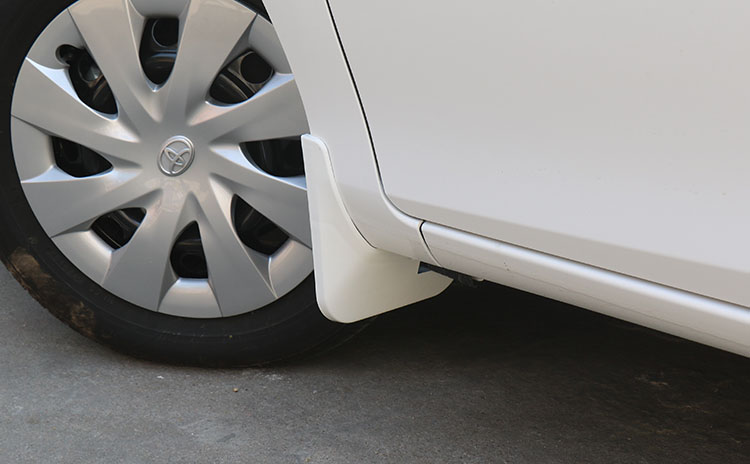 适用专用于201420款丰田威驰致炫威驰fs致享挡泥板车轮挡板改装装饰