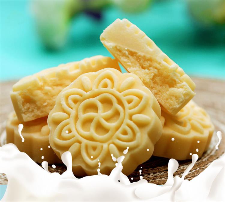 奶月饼内蒙古奶酪月饼鲜奶中秋礼包特产月饼礼品大包装批发