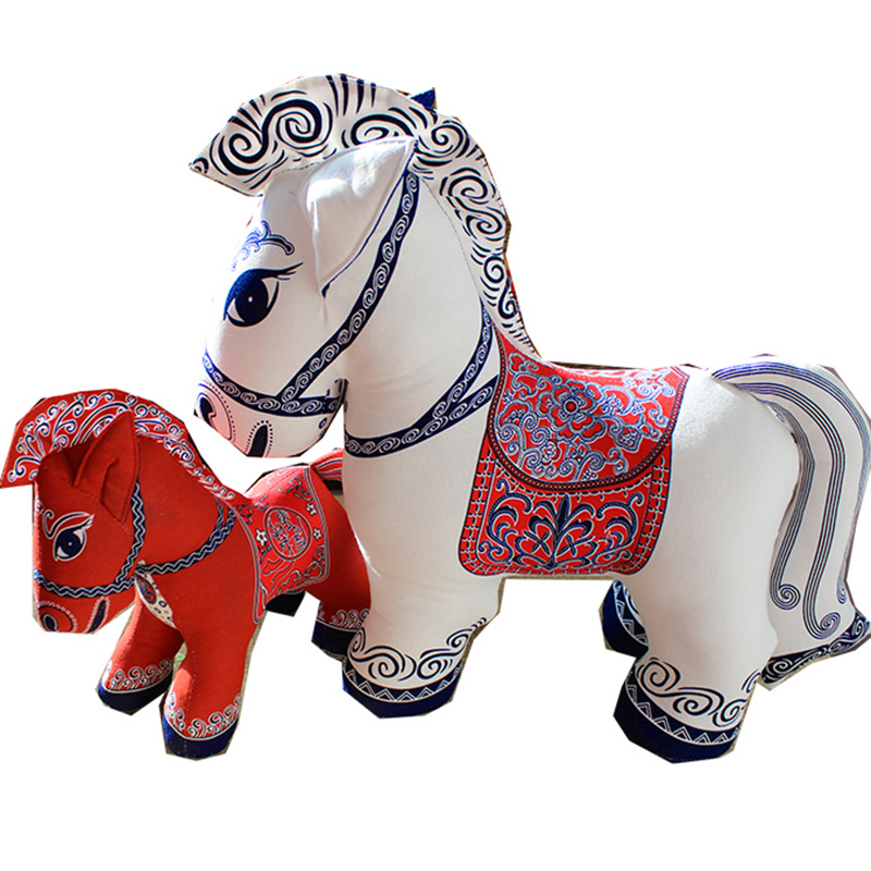 宝马吉祥物中国风马摆件十二生肖棉布艺本命年布偶礼品