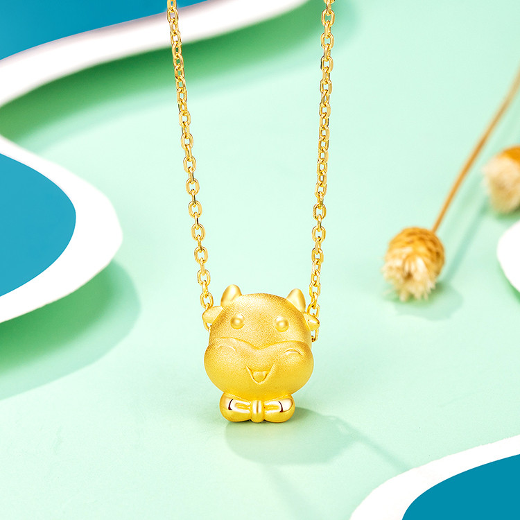 老庙黄金 吊坠足金999可爱生肖牛本命年比心牛智慧牛珠串