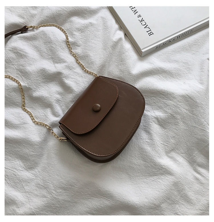 春夏少女迷你马鞍包包女新款2020韩版百搭chic链条小包单肩斜挎包黑色