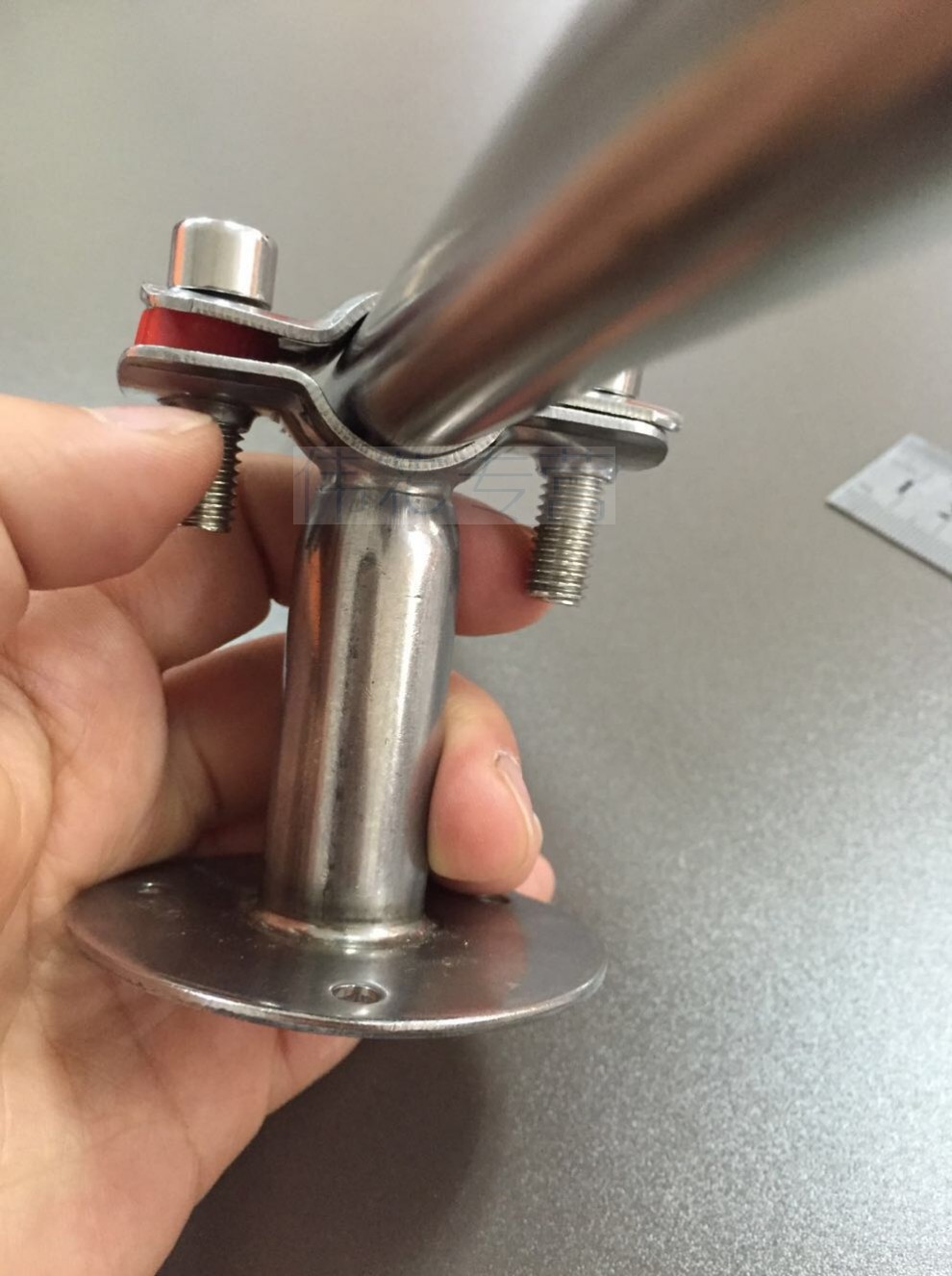 304不锈钢可调节底座管道支架伸缩管子夹pvc水管卡夹管箍固定管托