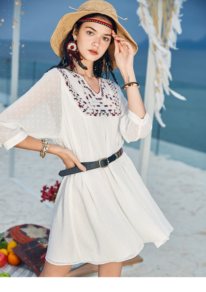 裂帛刺绣雪纺连衣裙女2020夏季新款气质v领七分袖白色宽松裙子仙