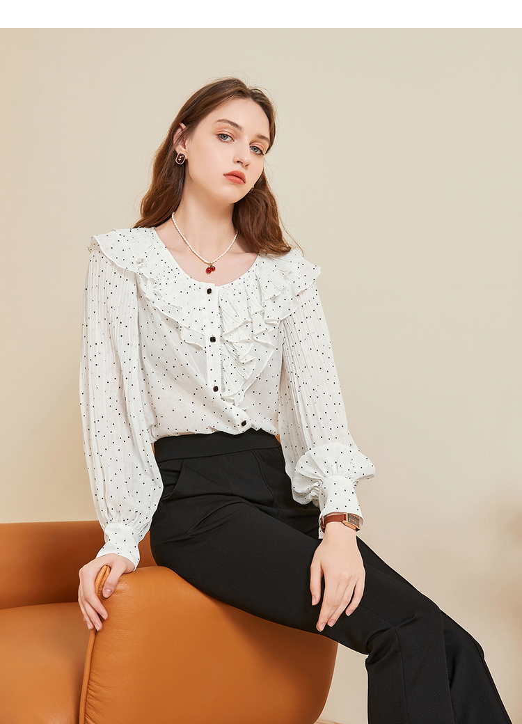 三彩2020秋季新款荷叶边衣领波点植绒灯笼袖雪纺直筒长袖衬衫