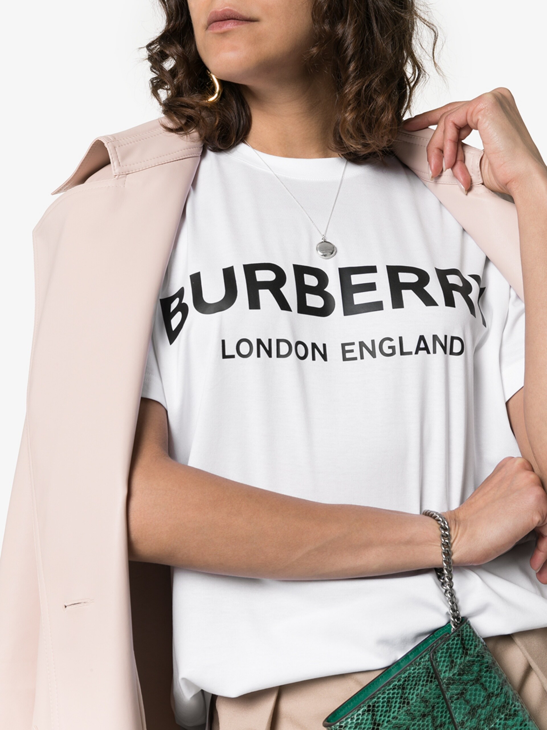 博柏利(BURBERRY)女士T恤BURBERRY 巴宝莉黑色棉质logo印花女士时尚短袖 