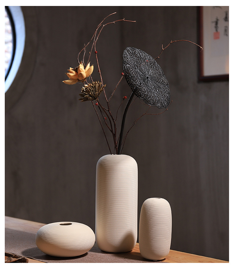 北欧素烧白色陶瓷花瓶摆件简约日系插干花花器客厅家居软装饰品封后