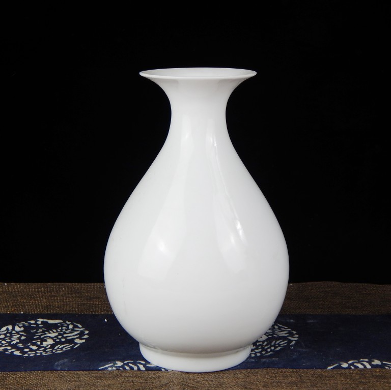 景德镇陶瓷器小花瓶家居装饰客厅摆件纯白插花瓷瓶台面工艺品