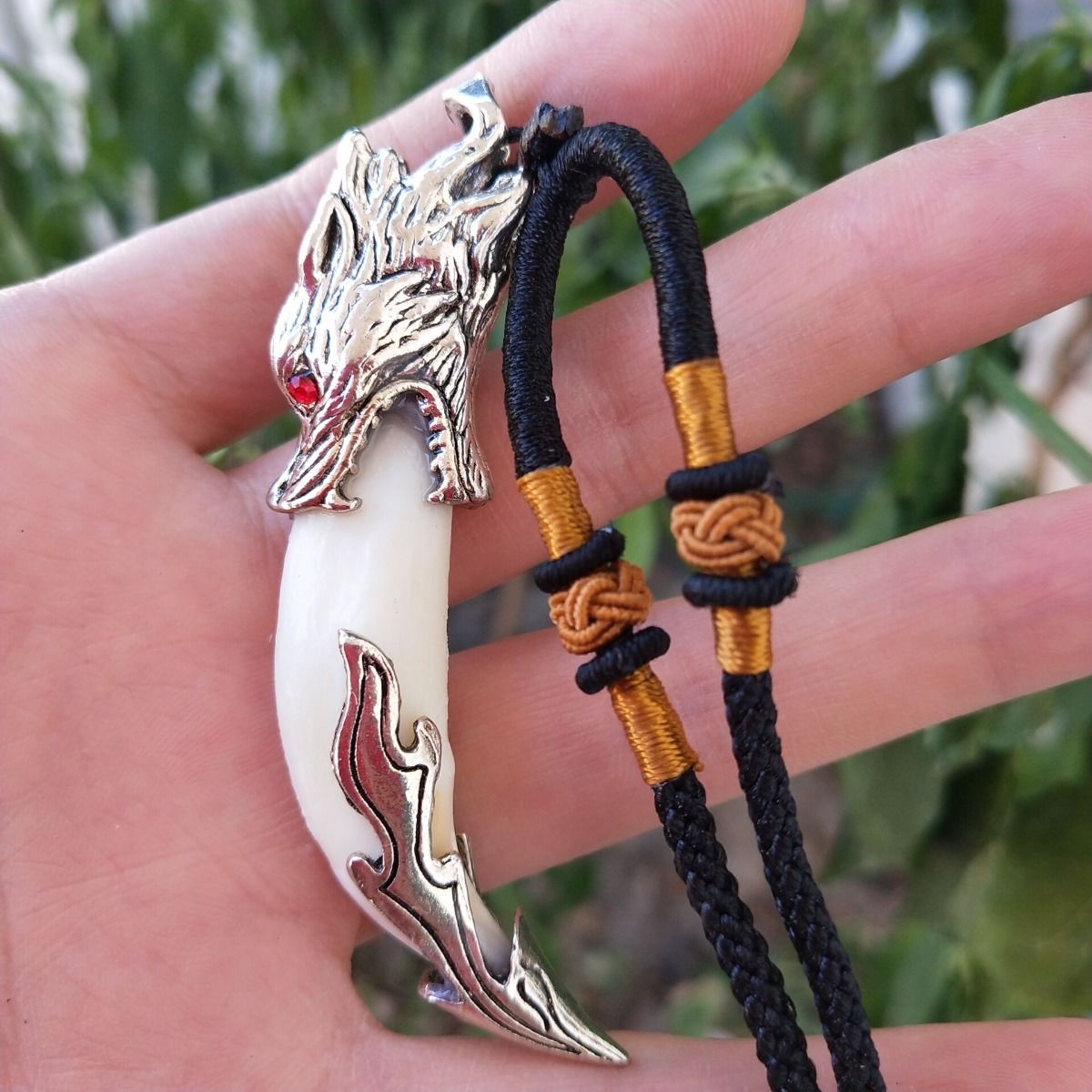《真品黑狗牙项链天然蒙古牙齿辟邪男士学生镶嵌真狼牙吊坠真牙 红眼