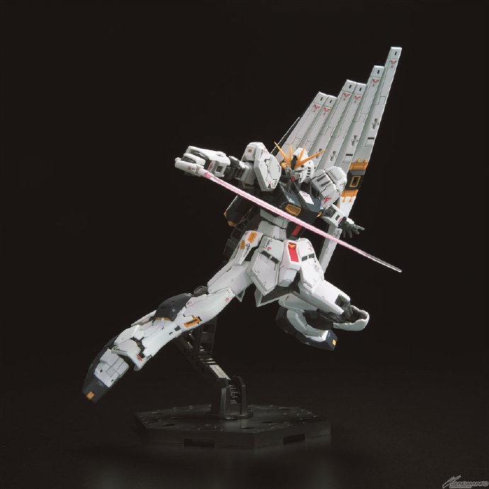 补款 万代 拼装 rg 32 032 1/144 牛高达 ν nu高达 阿姆罗 商品有多