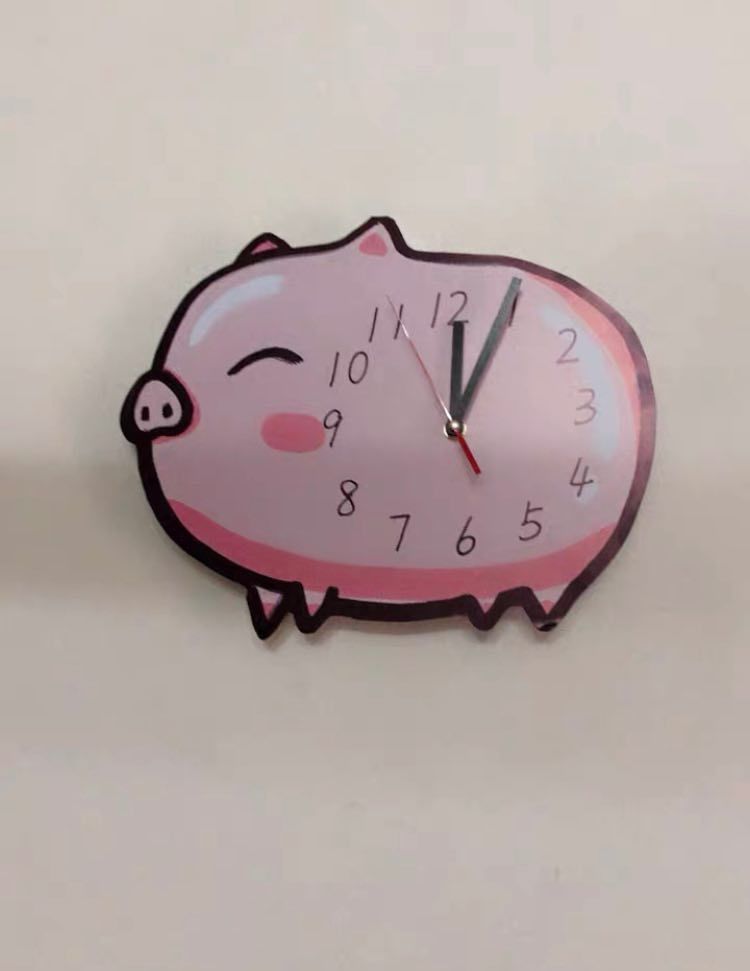 红色12英寸小猪挂钟创意客厅现代简约钟表时尚卡通挂表家用静音个性