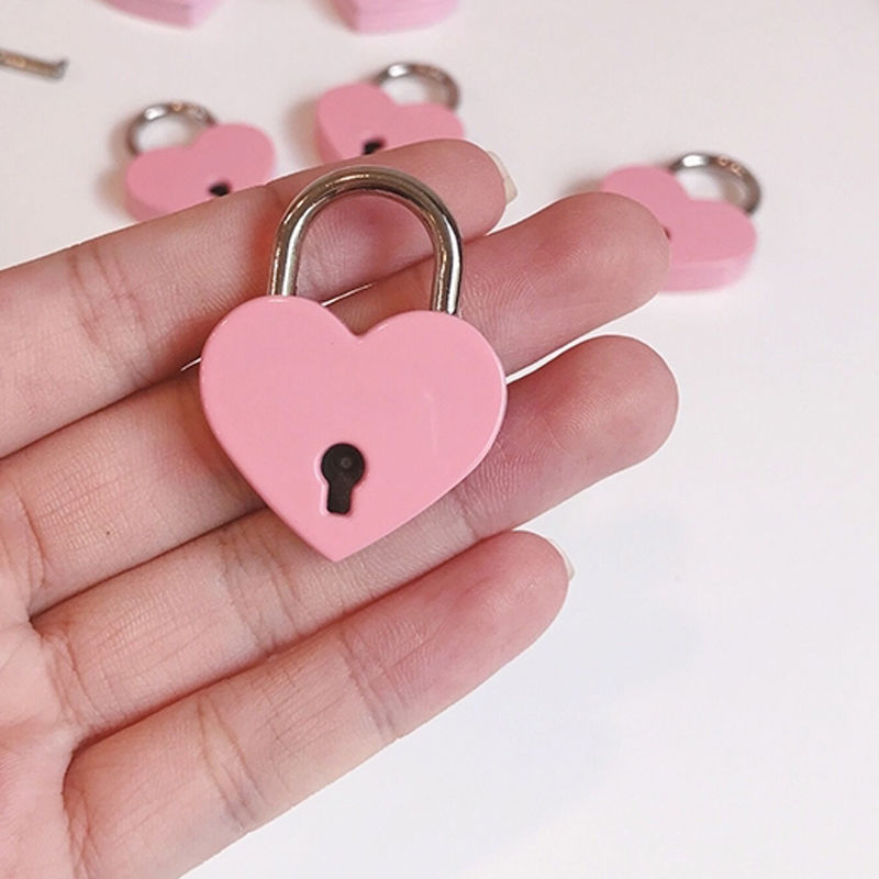 少女心放映室小仙女爱心锁粉色心形迷你复古抽屉包包小挂锁桃心锁卡通