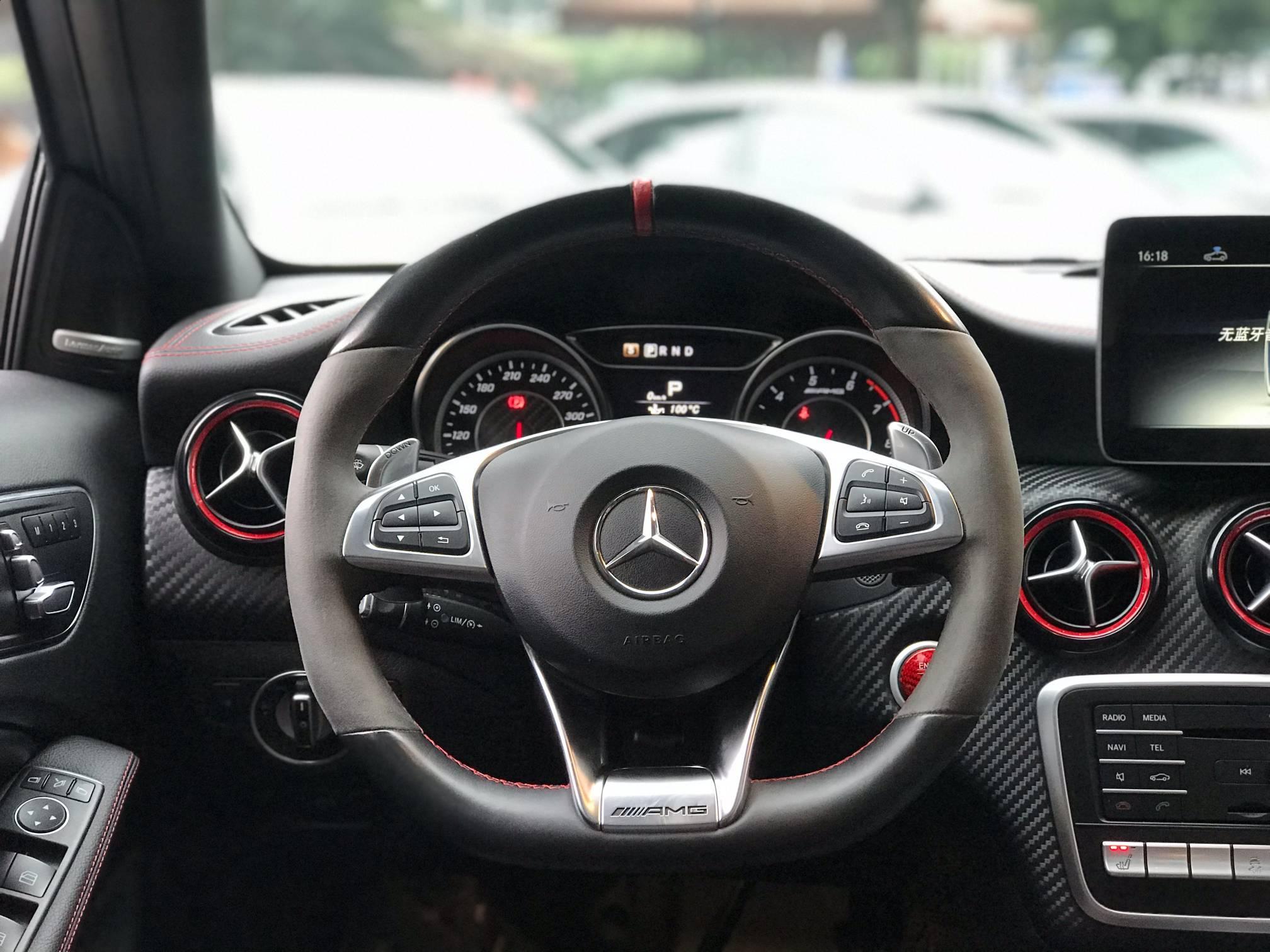 奔驰(benz) 2016款 a45 amg 2.0t dct 4matic 开心汽车重庆二手车