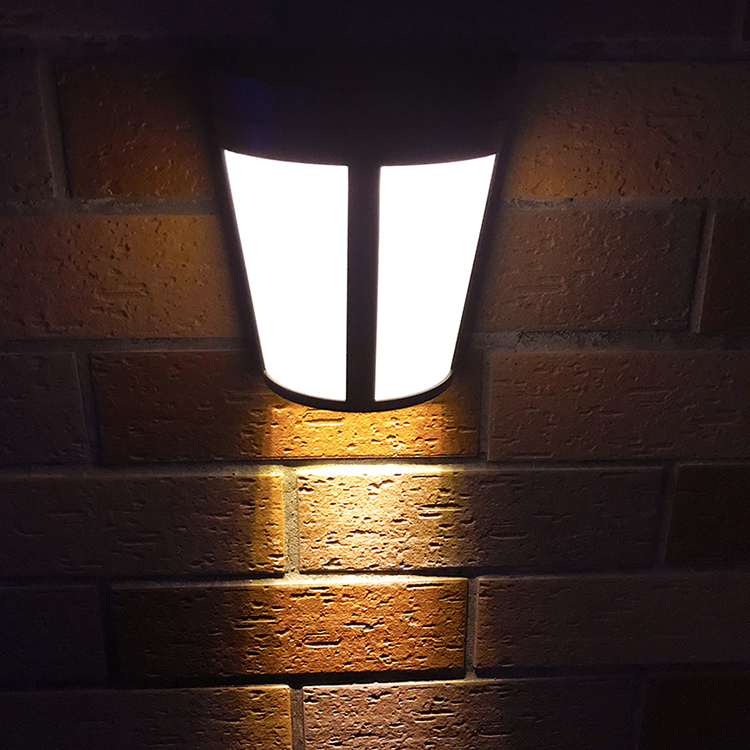 太阳能户外防水led壁灯家用花园别墅庭院装饰氛围投光壁灯围墙灯t