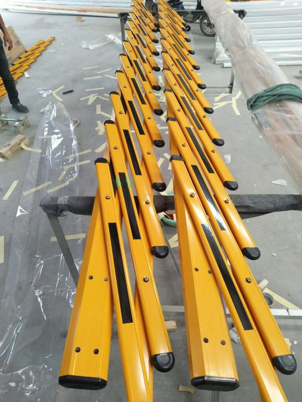 定做卫栏杆停车场电动起落抬杆道闸机小区大自动升降杆遥控挡车器