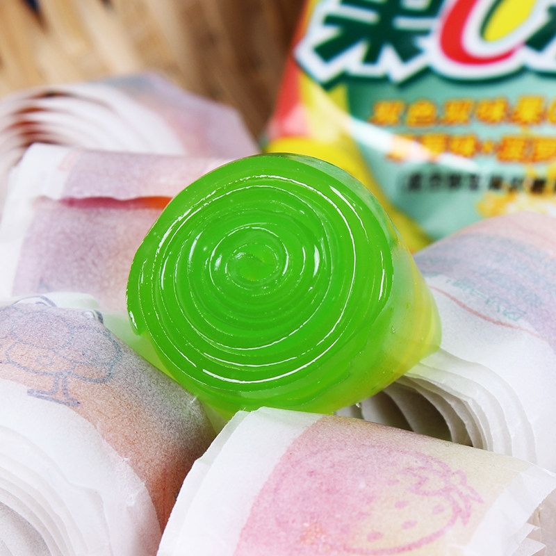80后怀旧零食优卡果汁卷果c卷132g30袋含果汁软糖礼包