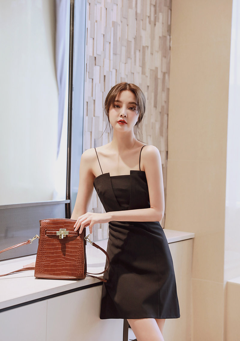 夏装吊带连衣裙新款2019小个子礼服裙显瘦无袖抹胸夜店女装字裙