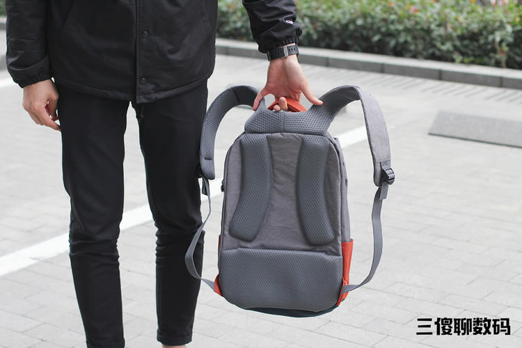 新款oneplus一加手机双肩包二代背包笔记本电脑书包旅行包太空黑
