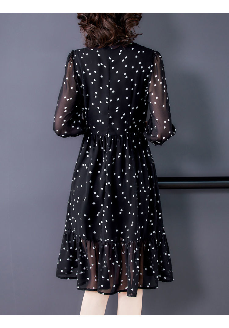 贵夫人波点连衣裙女七分袖2021年春季新款减龄高端洋气中长款裙子黑色