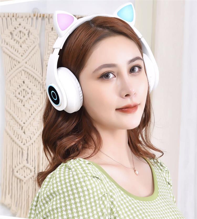 萌系少女二次元猫耳朵头戴式适用电脑手机通用发光游戏蓝牙耳机